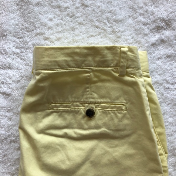 Club Monaco Chino Shorts Pastel Yellow - Picture 3 of 4
